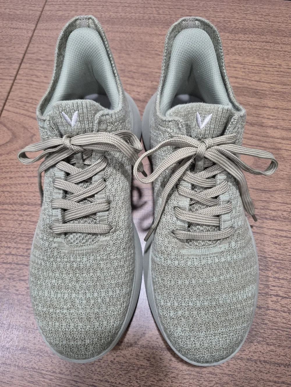 Like New! Vivaia Unisex Sneaker Sliders Urban Wool